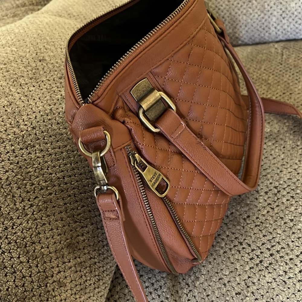 Purse - Picture 3 of 3